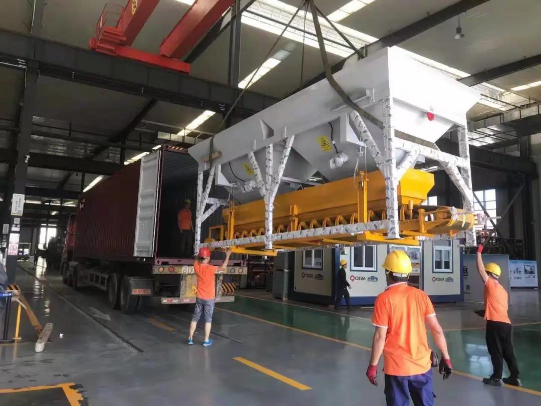 項(xiàng)目發(fā)貨|泉工QT6全自動(dòng)砌塊成型機(jī)生產(chǎn)線發(fā)貨南蘇丹，助力市政建設(shè)！