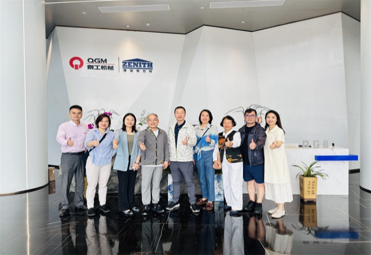 匠心閩商、古韻泉州|阿拉城大人在泉工機(jī)械見識(shí)“搬磚”