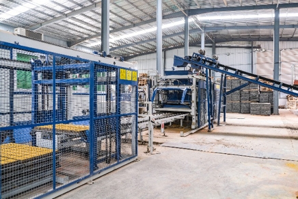 中國安徽_ZN900C砌塊機(jī)